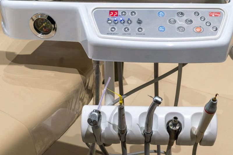 Modern dental handpiece delivery unit